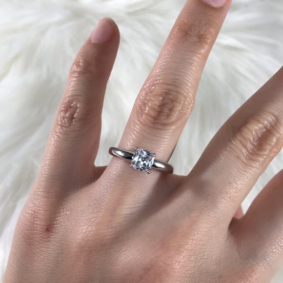 SOLD ❤️VICTORIA WIECK Cushion-Cut CZ Ring 7.5 - Picture 5 of 5